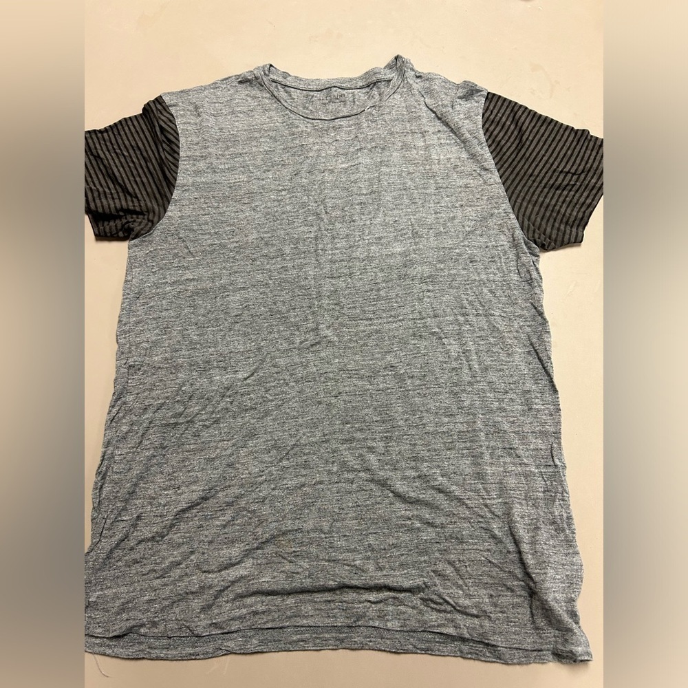 Allsaints Marled Textured Grey Etham Short Sleeve mens size s
